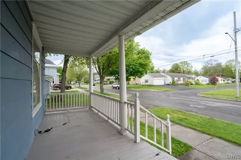 Exterior - 519 Broadway St, Oneida, NY 13421 photo 2 of 9