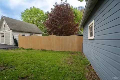 Exterior - 519 Broadway St, Oneida, NY 13421 photo 4 of 9