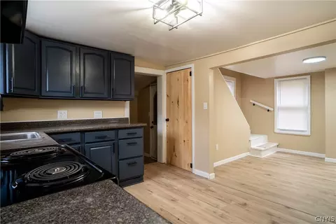 Entry Way - 2583 State Route 168, German Flatts, NY 13407 photo 4 of 8
