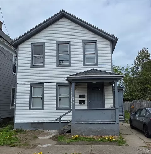 724 Warren St, Utica, NY 13502