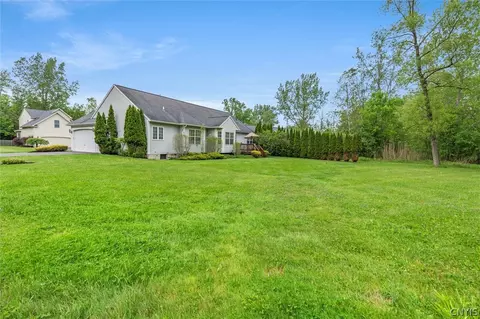 Exterior - 3161 Captiva Ct, Lysander, NY 13027 photo 6 of 7