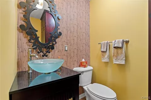 Bath - 3161 Captiva Ct, Lysander, NY 13027 photo 4 of 5