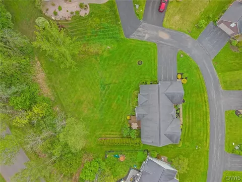 View/Area - 3161 Captiva Ct, Lysander, NY 13027 photo 2 of 4