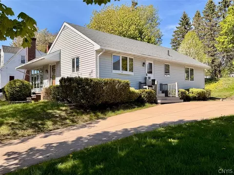 153 E 5th St, Oswego, NY 13126