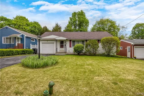 208 Harding Pl, Syracuse, NY 13205