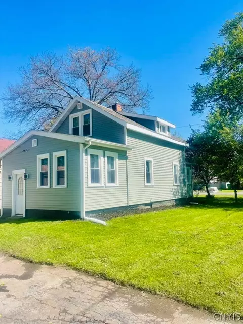 334 Richfield Blvd, Salina, NY 13211