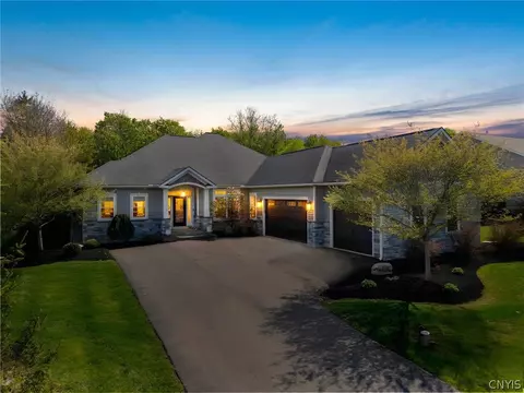 5872 Powder Horn Ln, Onondaga, NY 13078