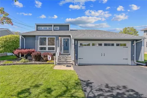 11 Burt St, Oswego, NY 13126