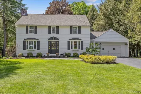 31 Lyndon Rd, Fayetteville, NY 13066