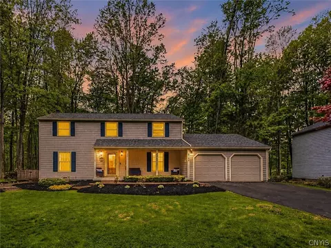 8748 Tallwood Rdg, Lysander, NY 13027