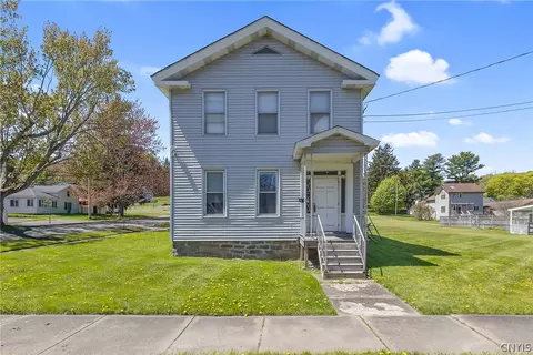 270 E 10th St, Oswego, NY 13126