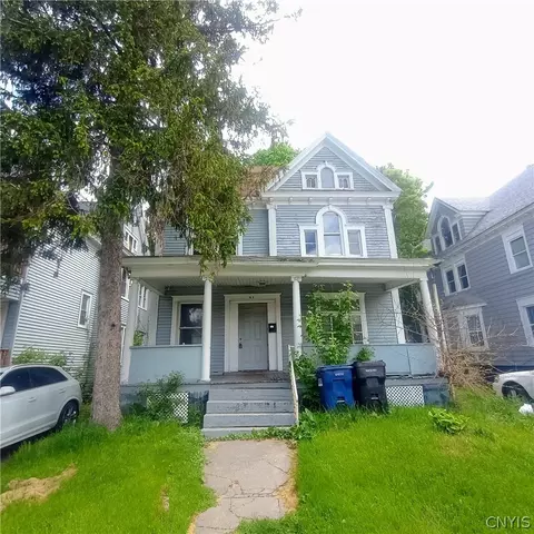 2009 S Salina St, Syracuse, NY 13205