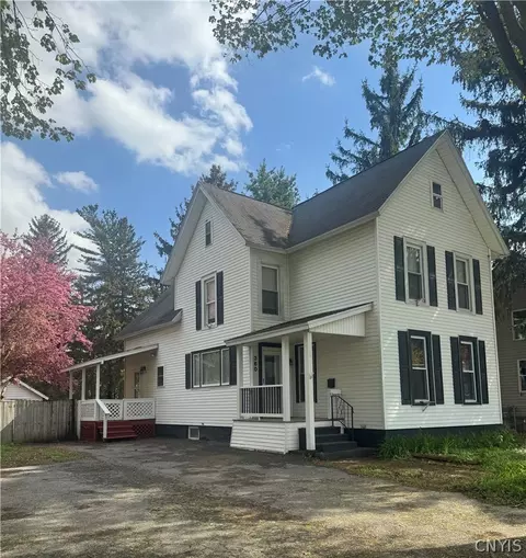 360 Brainard St, Watertown, NY 13601