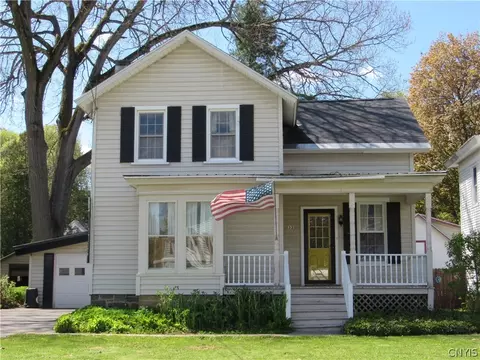32 Elm St, German Flatts, NY 13357