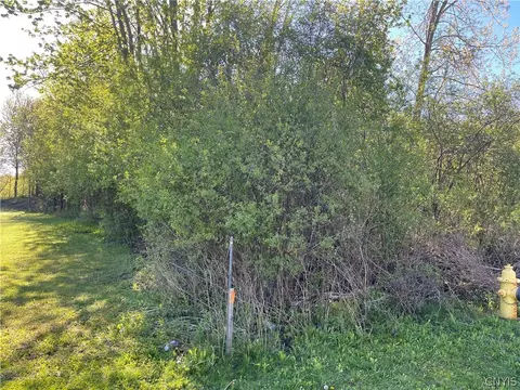 212 Dunning Ave, Auburn, NY 13021