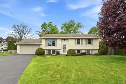 1703 Lincoln Ln, Rome, NY 13440