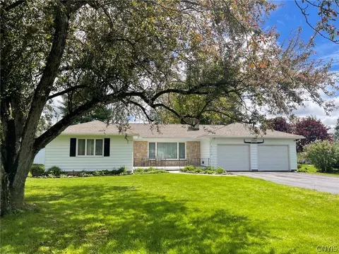 5624 E Main St, Verona, NY 13478