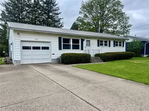 11 Meadow Dr, Homer, NY 13077