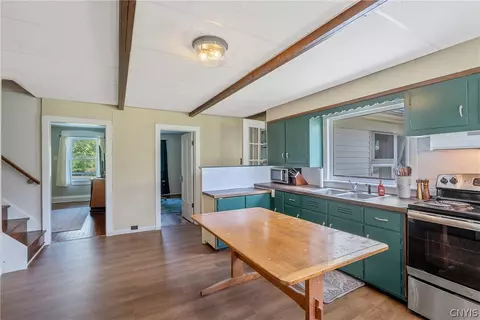 Kitchen - 5565 State Route 104, Scriba, NY 13126 photo 3 of 5
