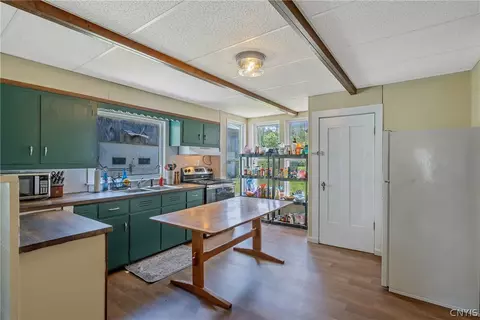 Kitchen - 5565 State Route 104, Scriba, NY 13126 photo 1 of 5