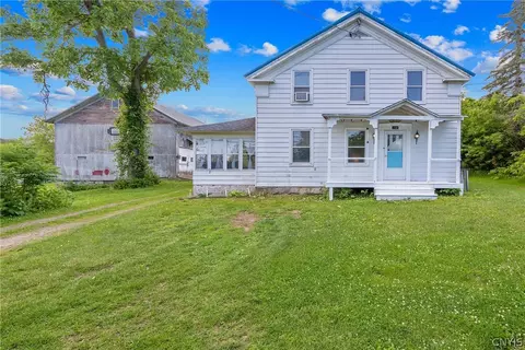 5565 State Route 104, Scriba, NY 13126