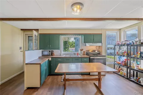 Kitchen - 5565 State Route 104, Scriba, NY 13126 photo 2 of 5