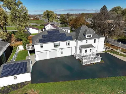 337 N Peterboro St, Lenox, NY 13032