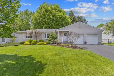 228 Marian Dr, Geddes, NY 13219