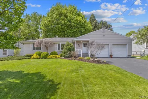 228 Marian Dr, Geddes, NY 13219