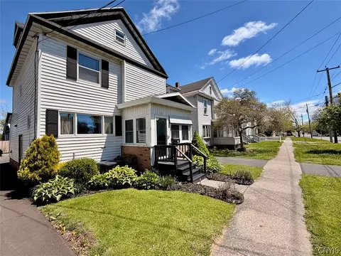 111 W 1st St S, Fulton, NY 13069