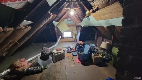 Entry Way - 177 Central Ave, German Flatts, NY 13357 photo 3 of 4