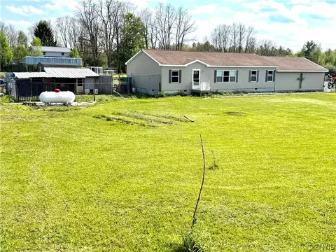 1456 County Route 48, Lacona, NY 13083