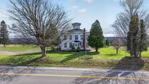 1715 E Lake Rd, Spafford, NY 13152