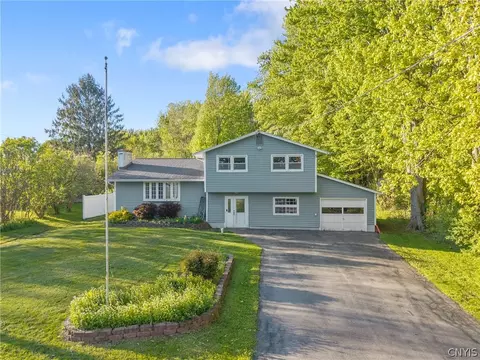 6643 E Taft Rd, East Syracuse, NY 13057