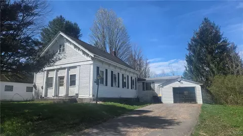 3599 Watervale Rd, Manlius, NY 13104