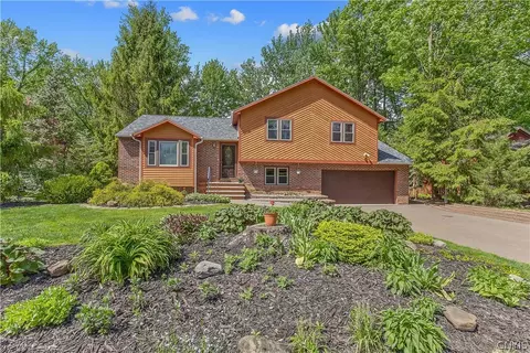 103 Bent Tree Ln, Van Buren, NY 13027