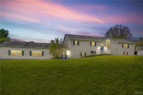 1707 Pompey Center Rd, Fabius, NY 13063
