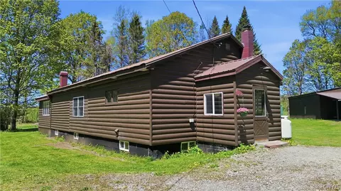 654 Military Rd, Salisbury, NY 13329