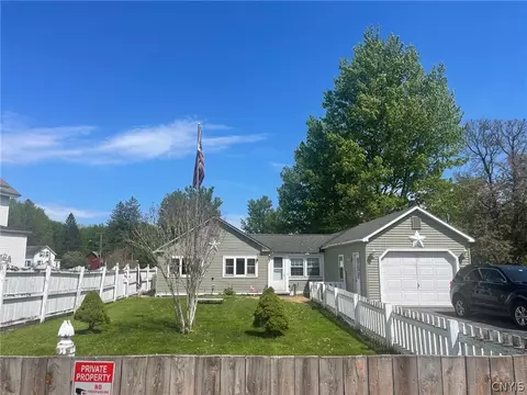 5302 Church St, Durhamville, NY 13054