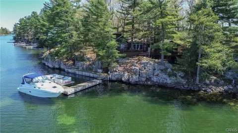 2 Mink, Hammond, NY 13646