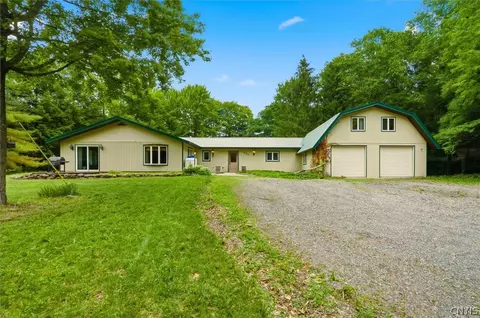 388 Grannis Rd, West Monroe, NY 13167