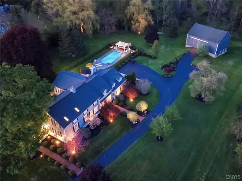32 East St, Skaneateles, NY 13152