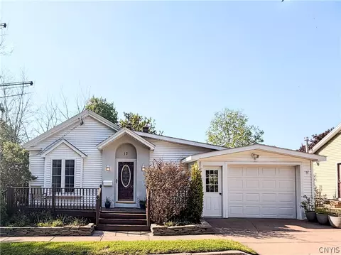 13 N Division St, Oswego, NY 13126