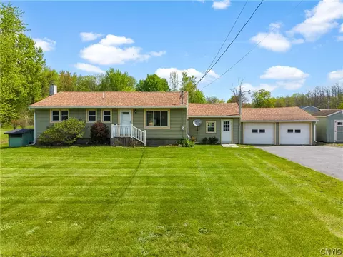 1456 County Route 57, Volney, NY 13069
