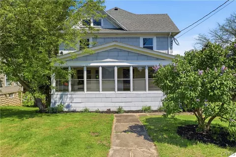 5103 Ridge Rd, Williamson, NY 14589