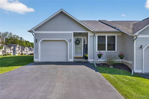 183 Timber Wolf Cir, Geddes, NY 13209