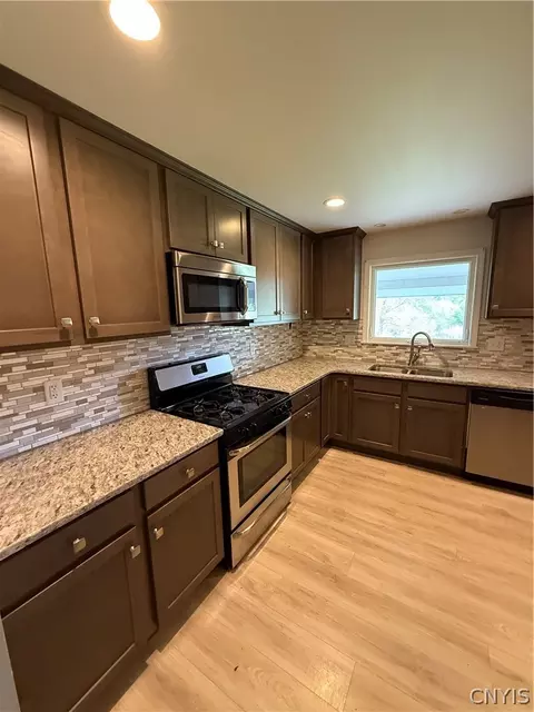 Kitchen - 6435 Beech Rd, Sennett, NY 13021 photo 3 of 4