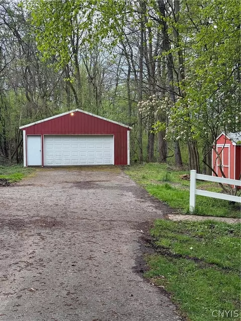 Exterior - 6435 Beech Rd, Sennett, NY 13021 photo 3 of 6