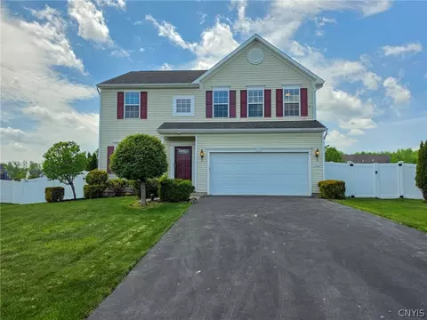 5563 Perth Crse, Clay, NY 13041