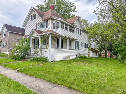 55 Parker St, Auburn, NY 13021